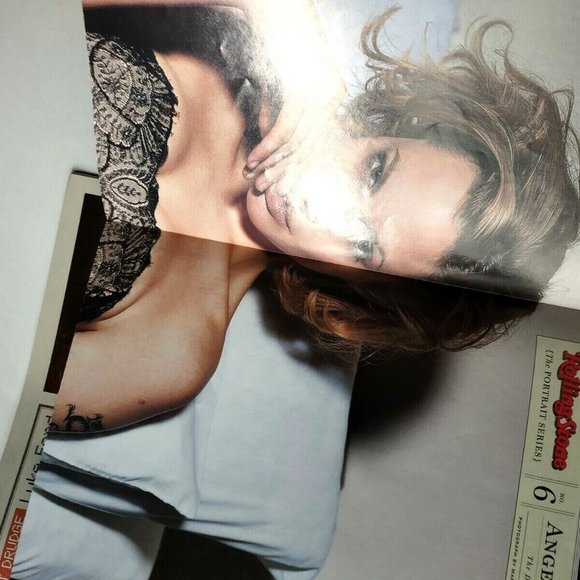 Angelina Jolie Rolling Stone pull Out Poster - Picture 3 of 3
